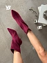 бордовый