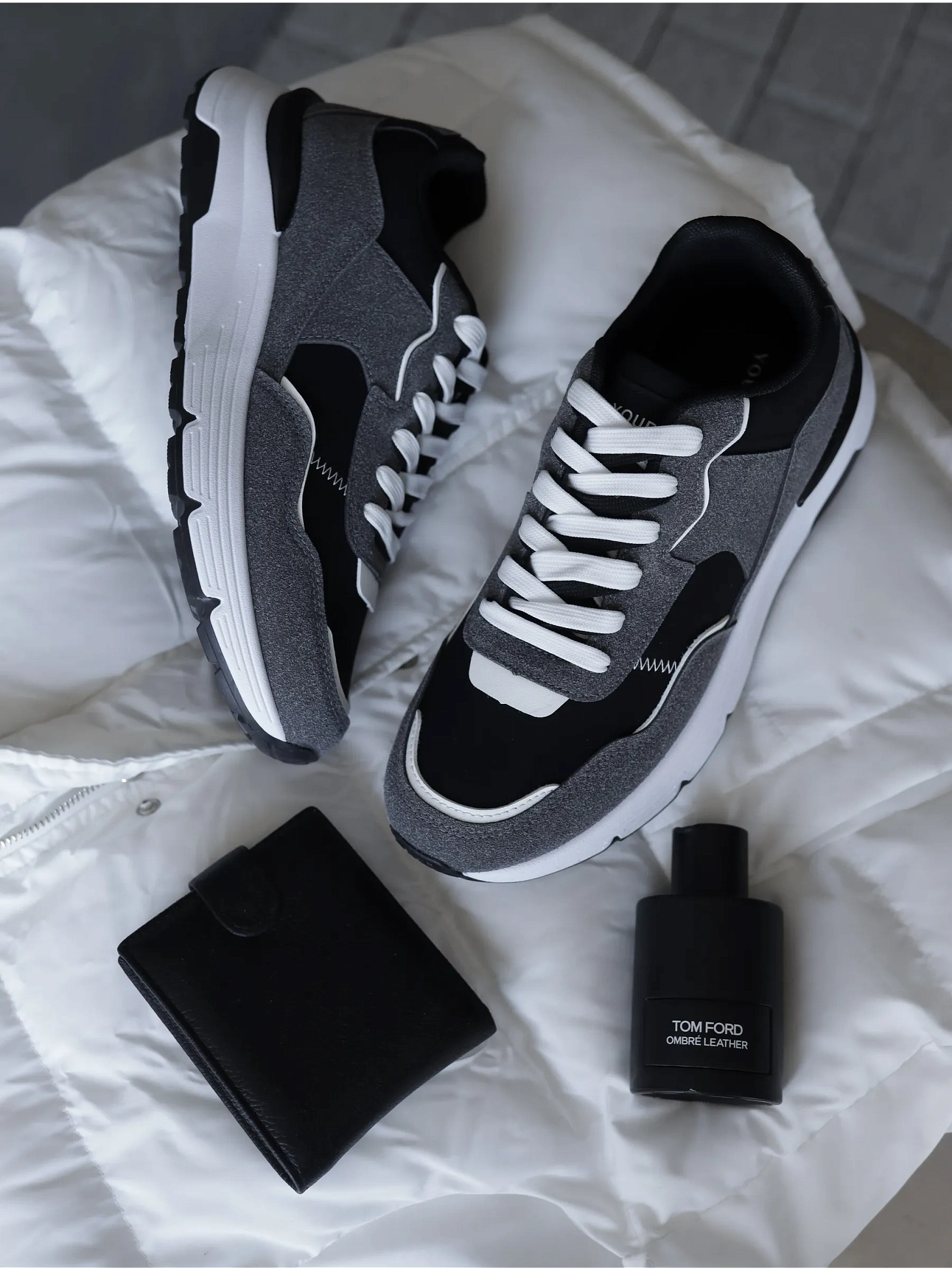 Демисезонные кроссовки спортивные