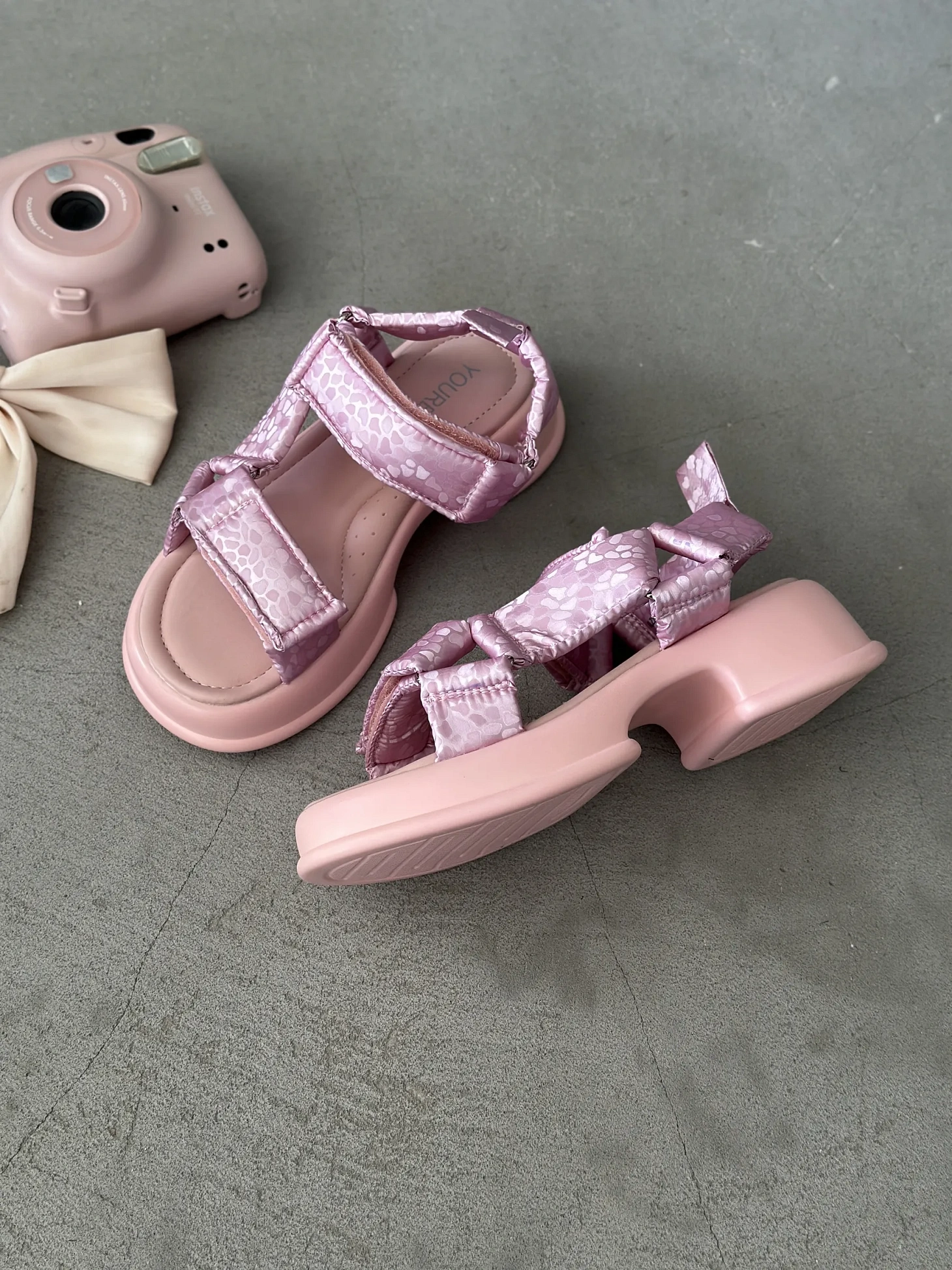 Текстильные босоножки летние