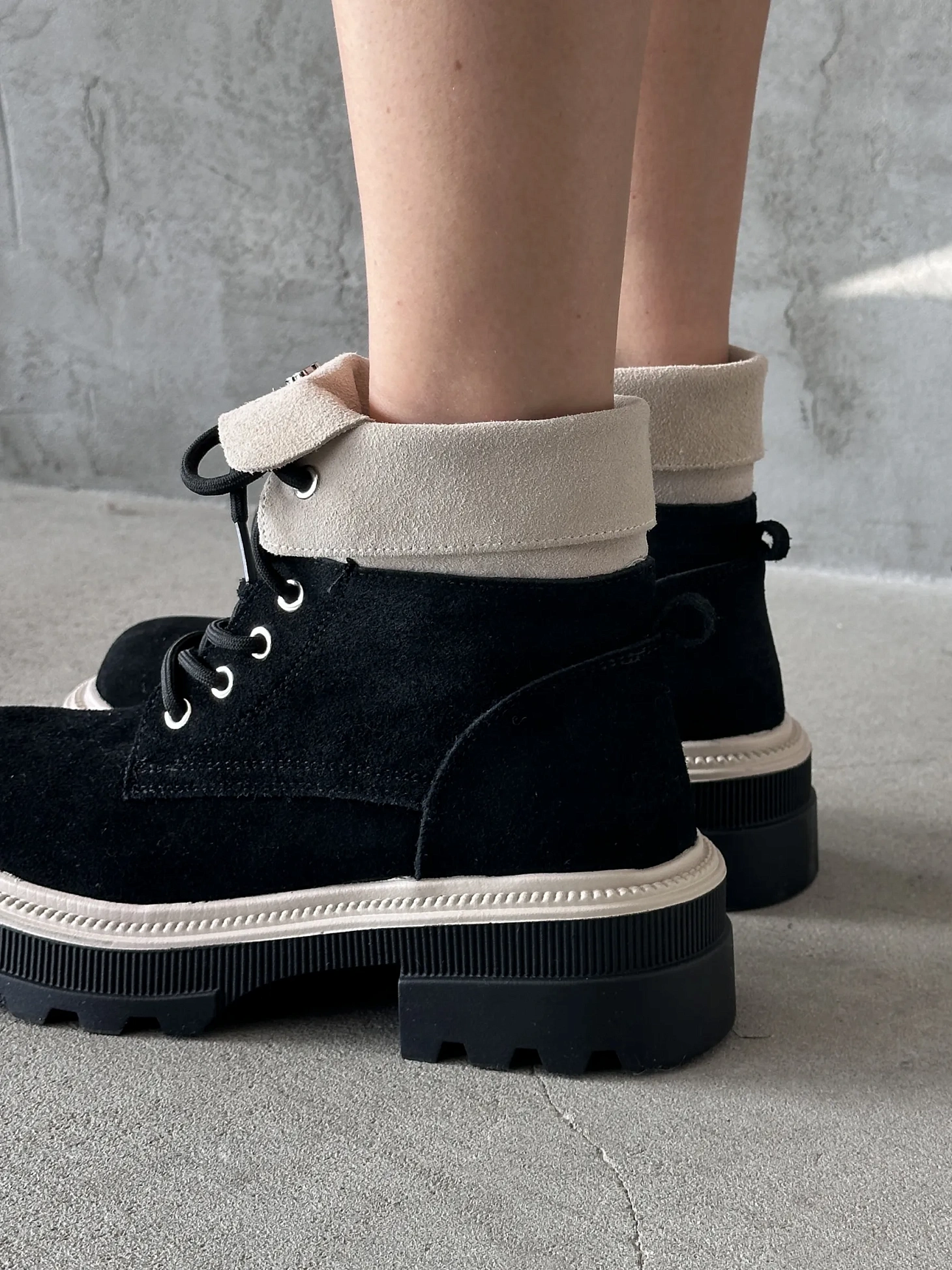 Ботинки женские натуральная замша