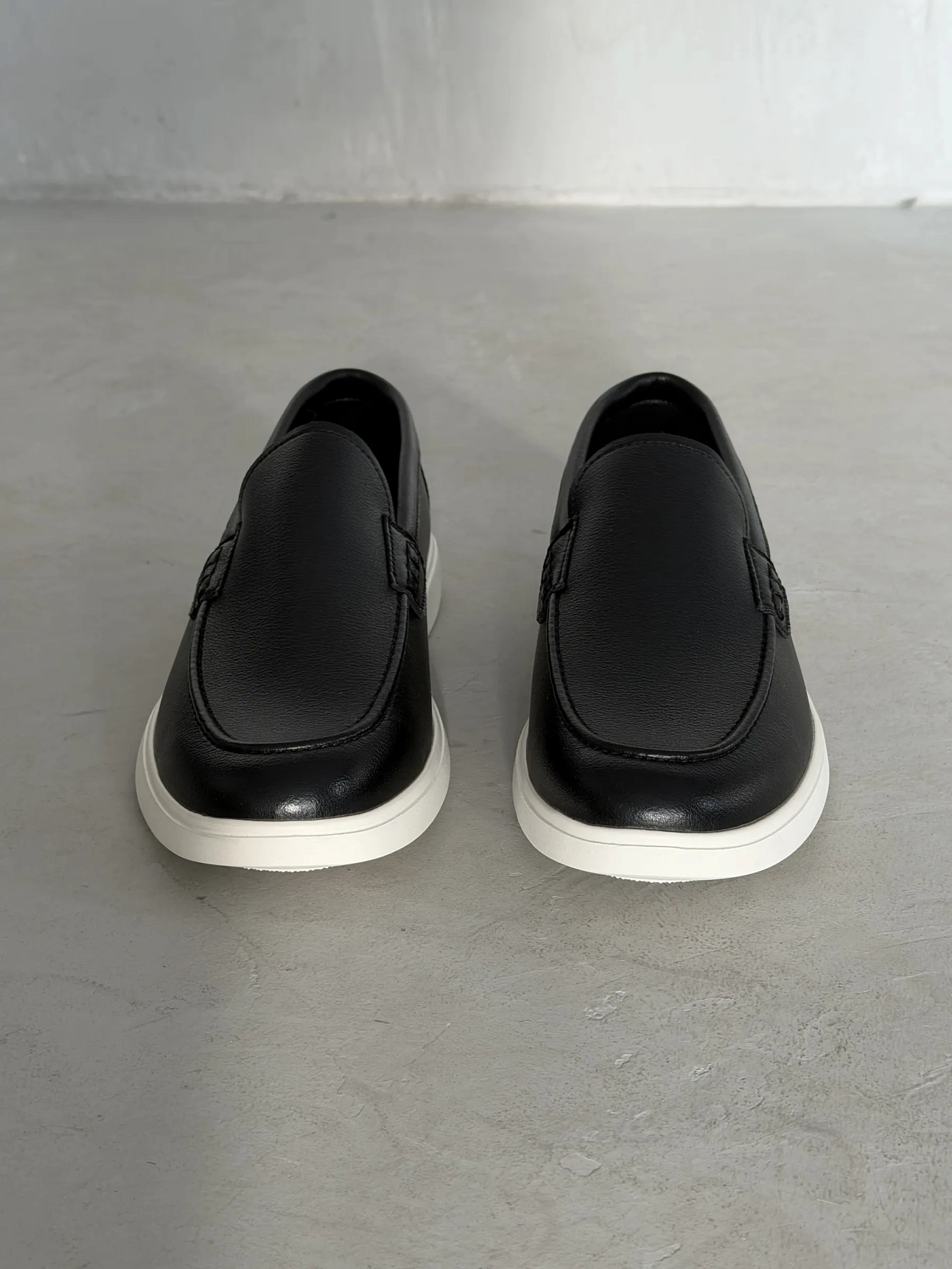 Кожаные лоферы мужские классические на платформе