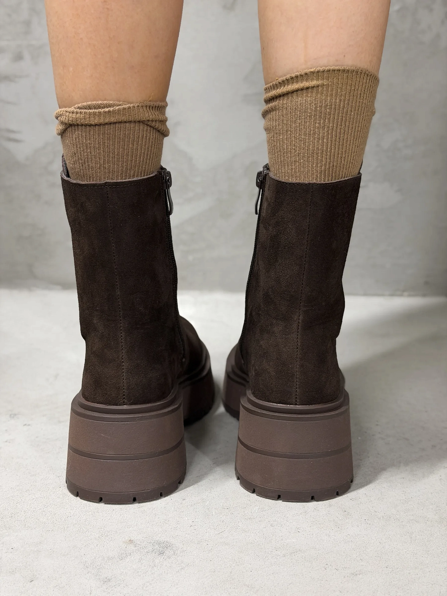 Ботинки женские натуральная замша