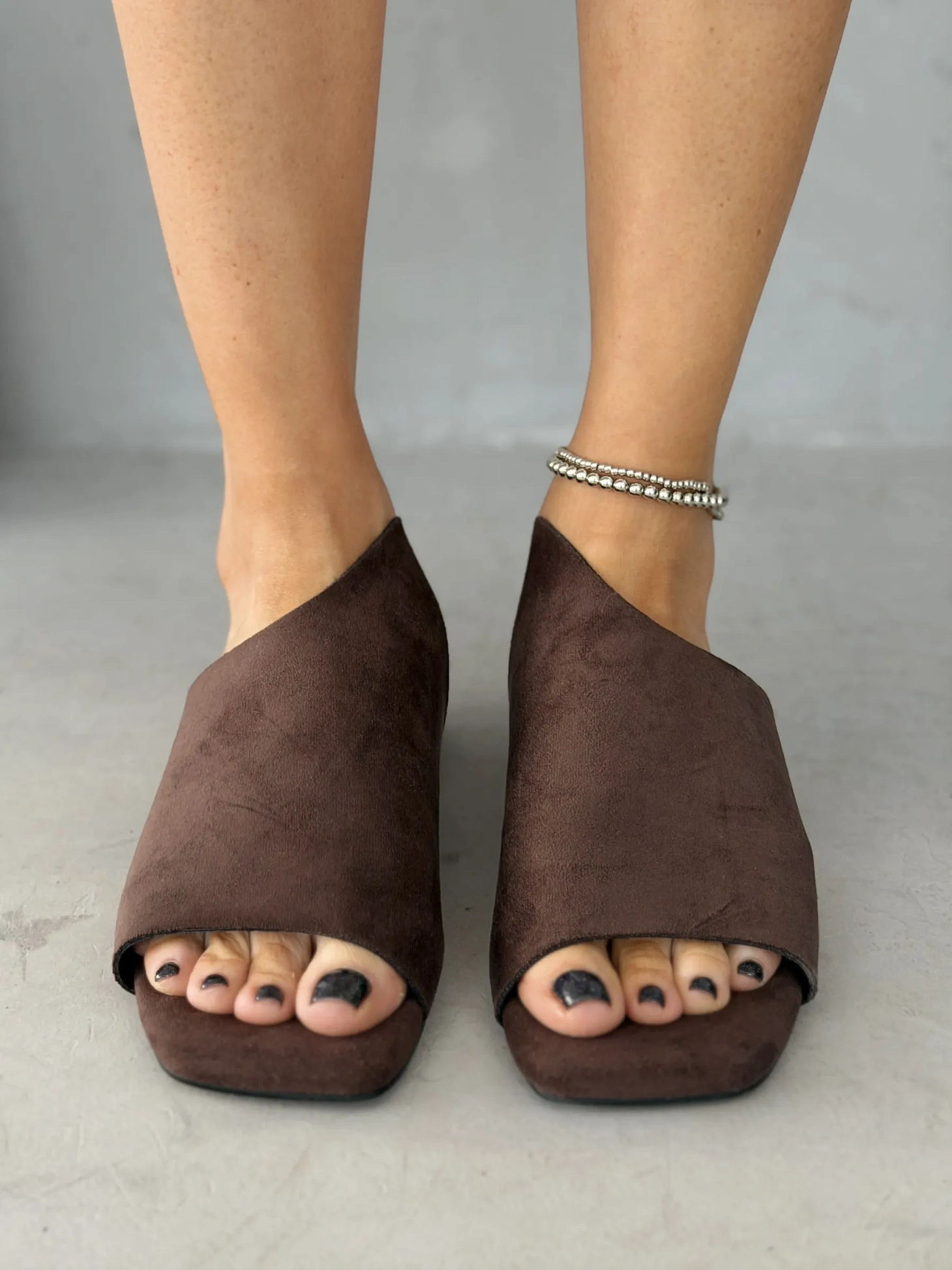 Летние босоножки на тонкой подошве мюли