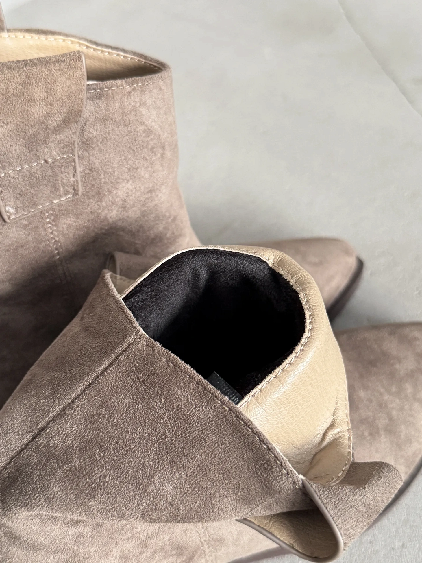 Казаки женские экозамша