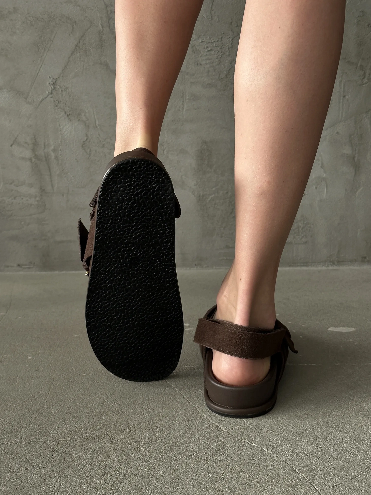 Летние босоножки женские на плоской подошве