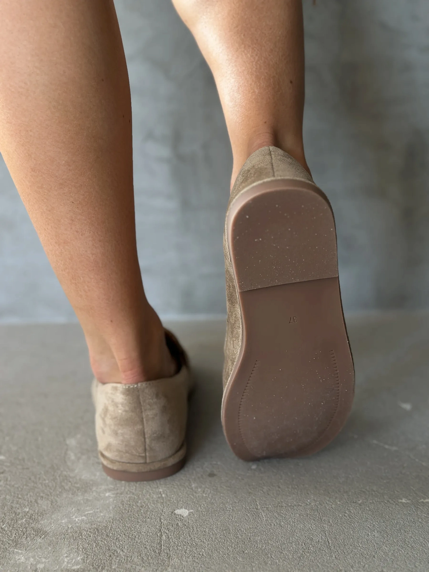 Лоферы женские бежевые летние