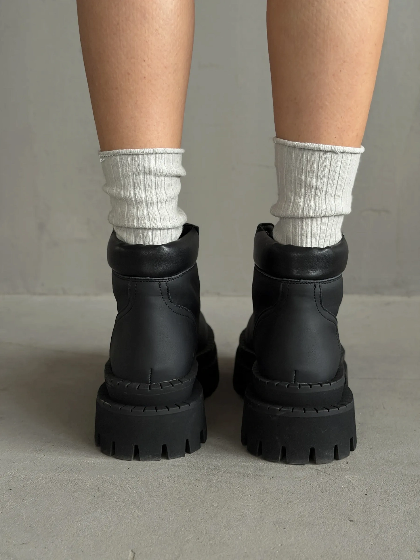 Ботинки женские натуральная замша