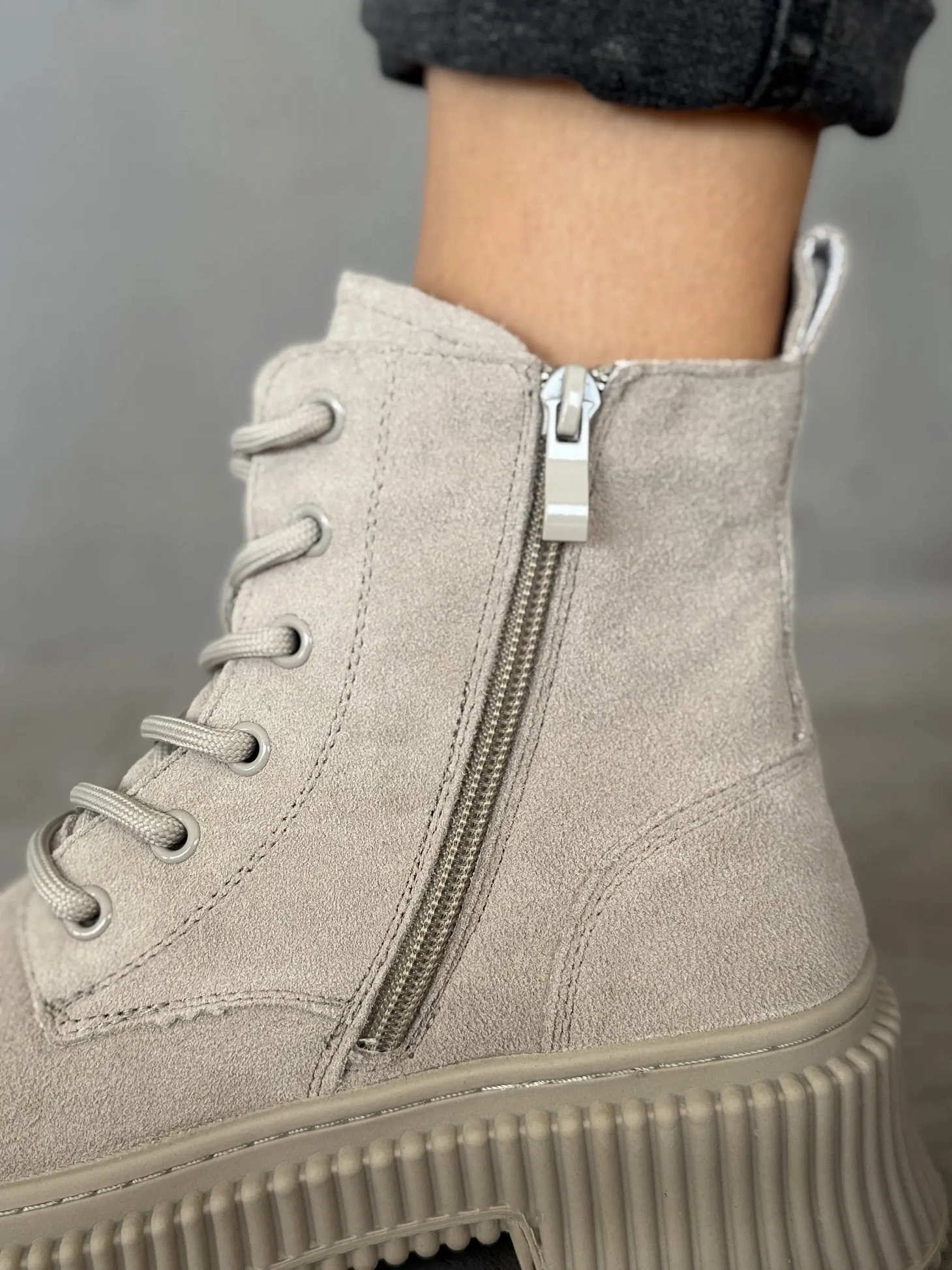 Ботинки женские натуральная замша