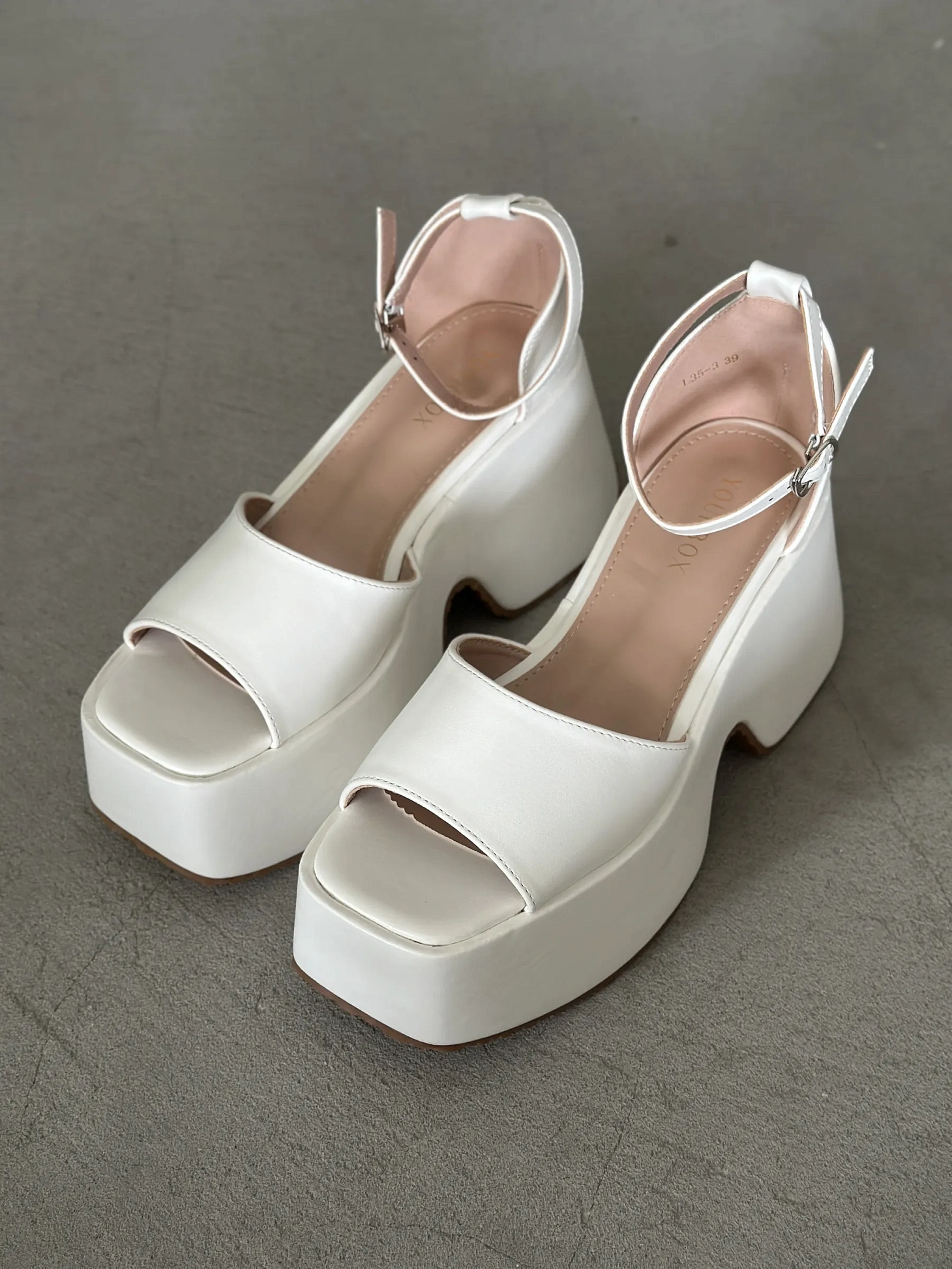 Босоножки женские экокожа