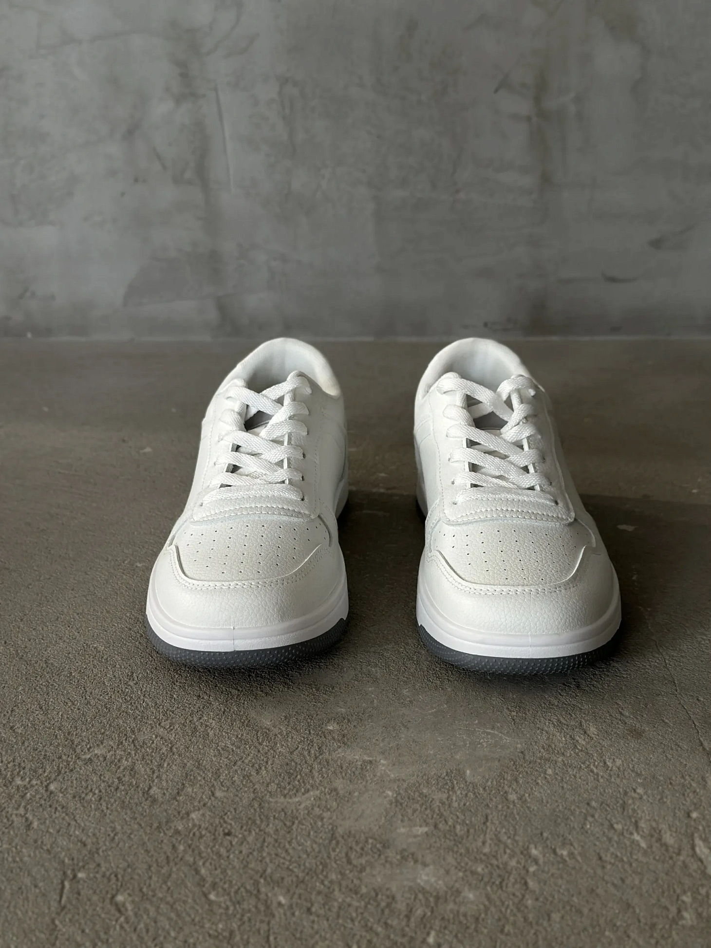 Демисезонные кроссовки мужские спортивные