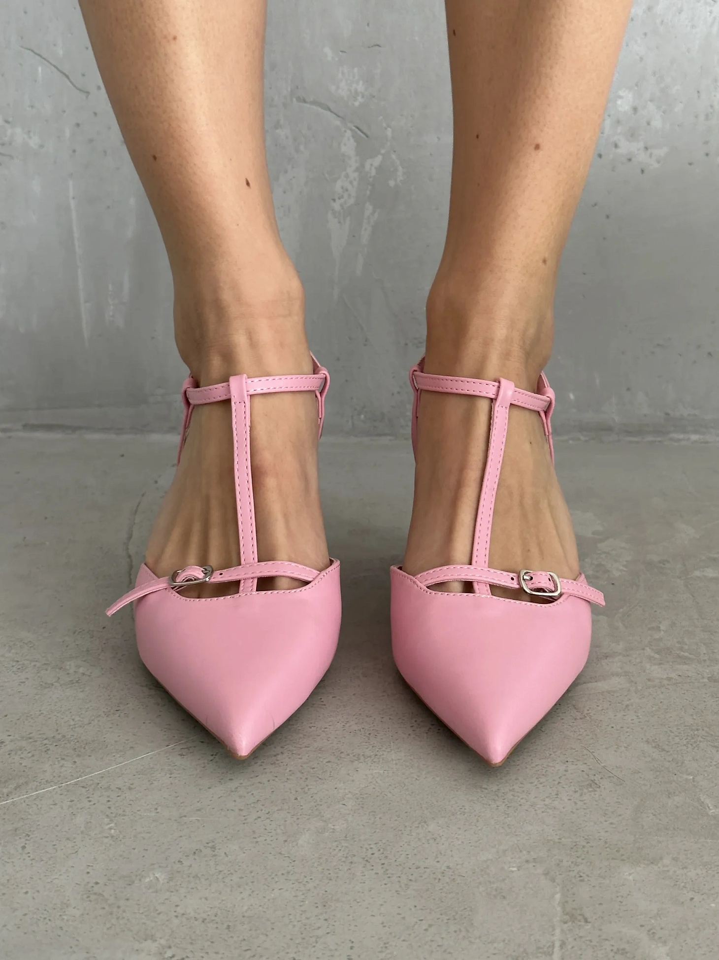 Туфли на каблуке с открытой пяткой лодочки