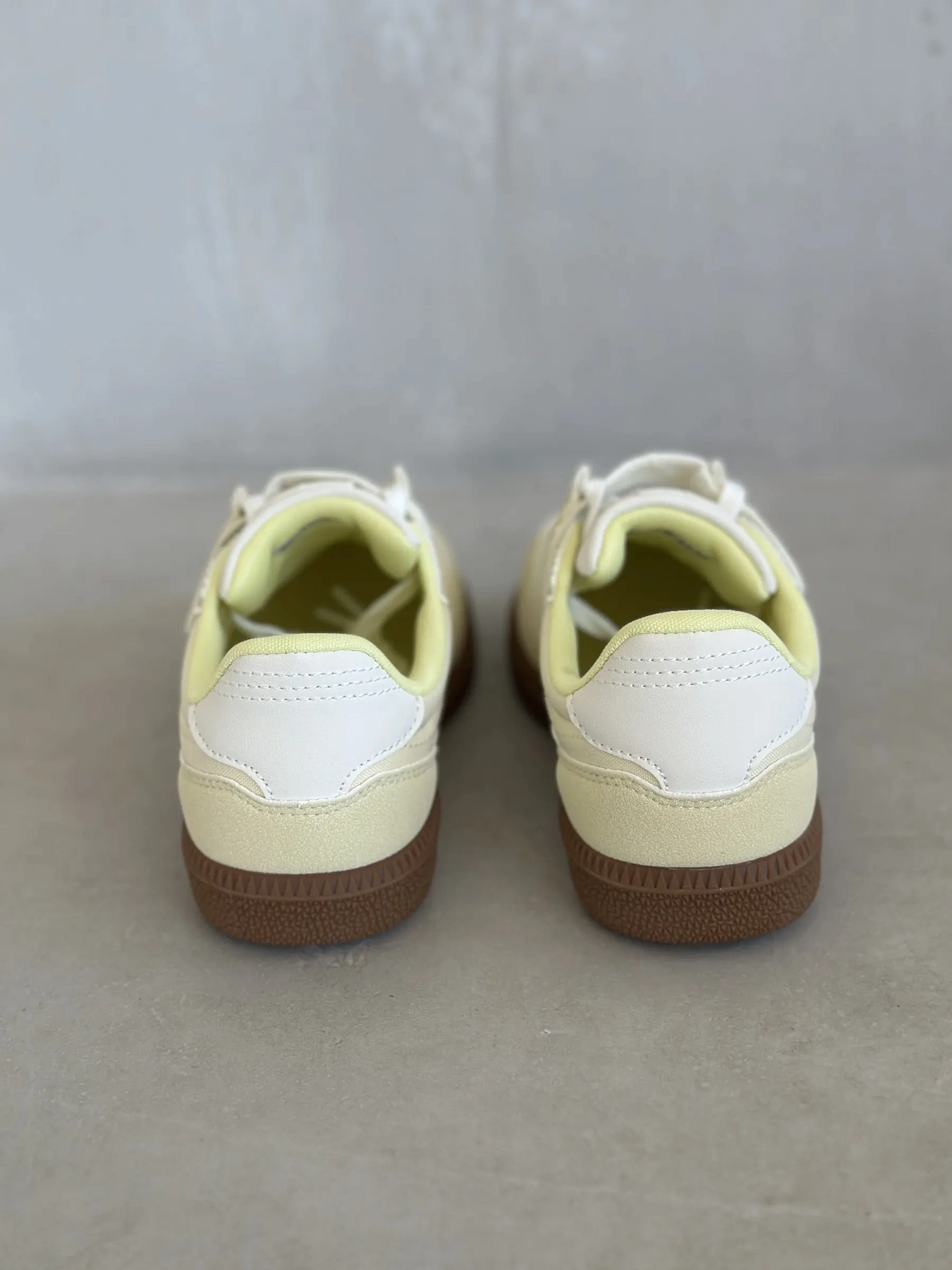 Демисезонные кроссовки детские на платформе