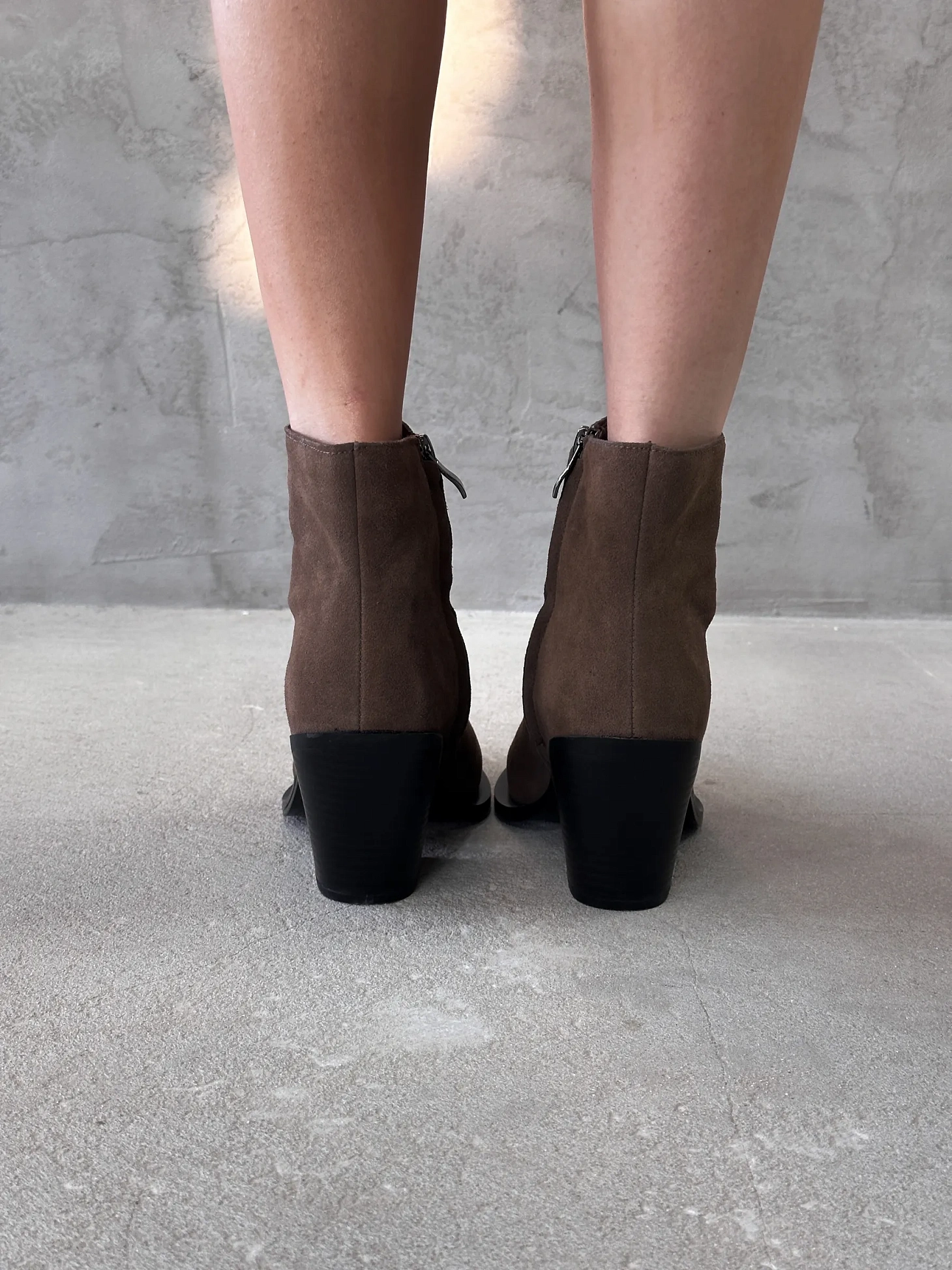 Казаки женские натуральная замша