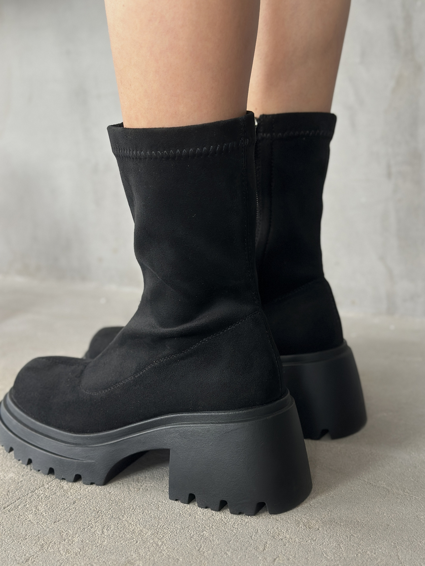 Ботинки женские экозамша