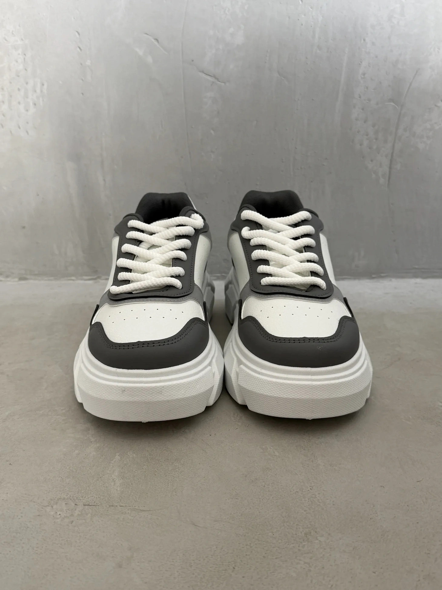 Демисезонные кроссовки высокие кеды