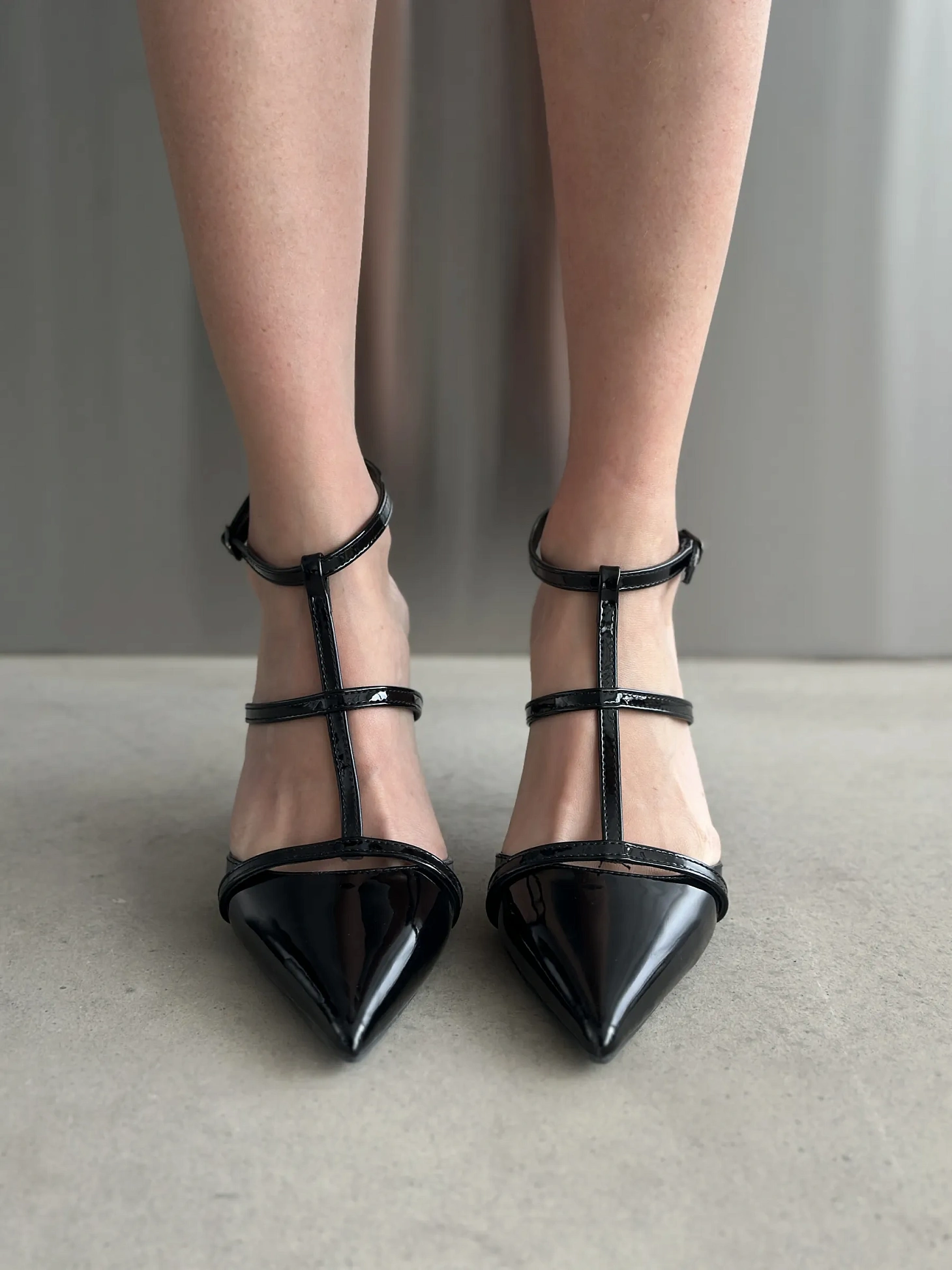 Туфли женские на каблуке с открытой пяткой вечерние