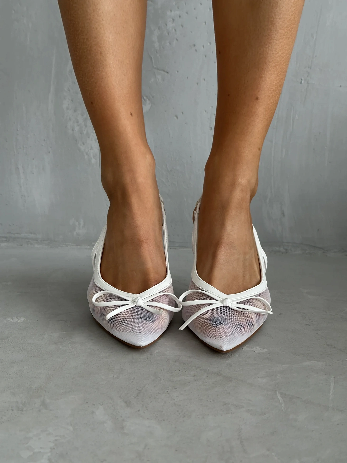 Туфли на каблуке с открытой пяткой лодочки