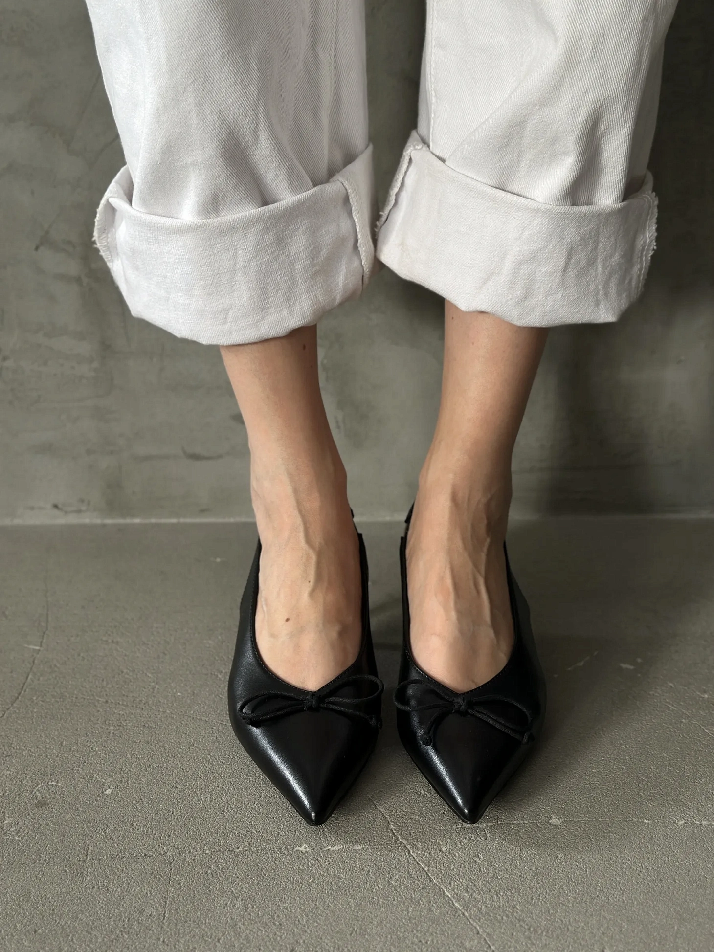 Туфли на каблуке с открытой пяткой лодочки