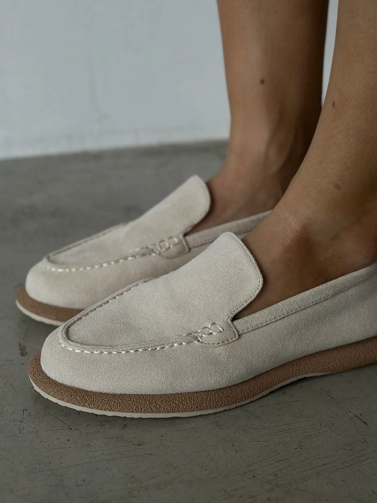 Лоферы женские экозамша