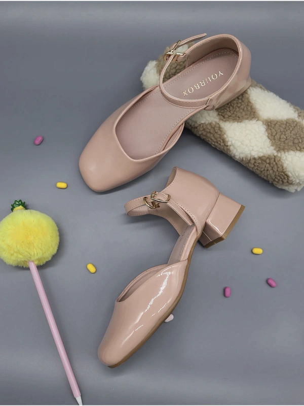 Туфли подростковые на низком каблуке лодочки