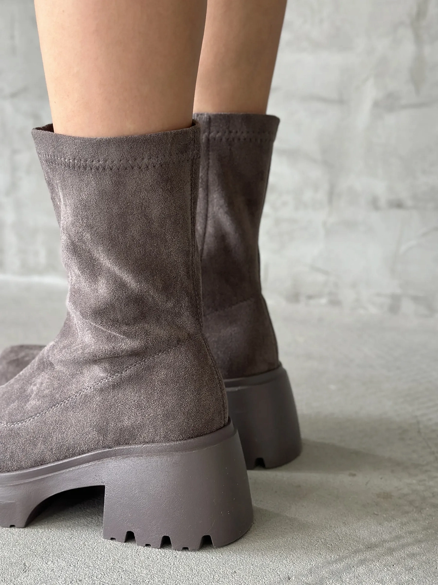 Ботинки женские экозамша