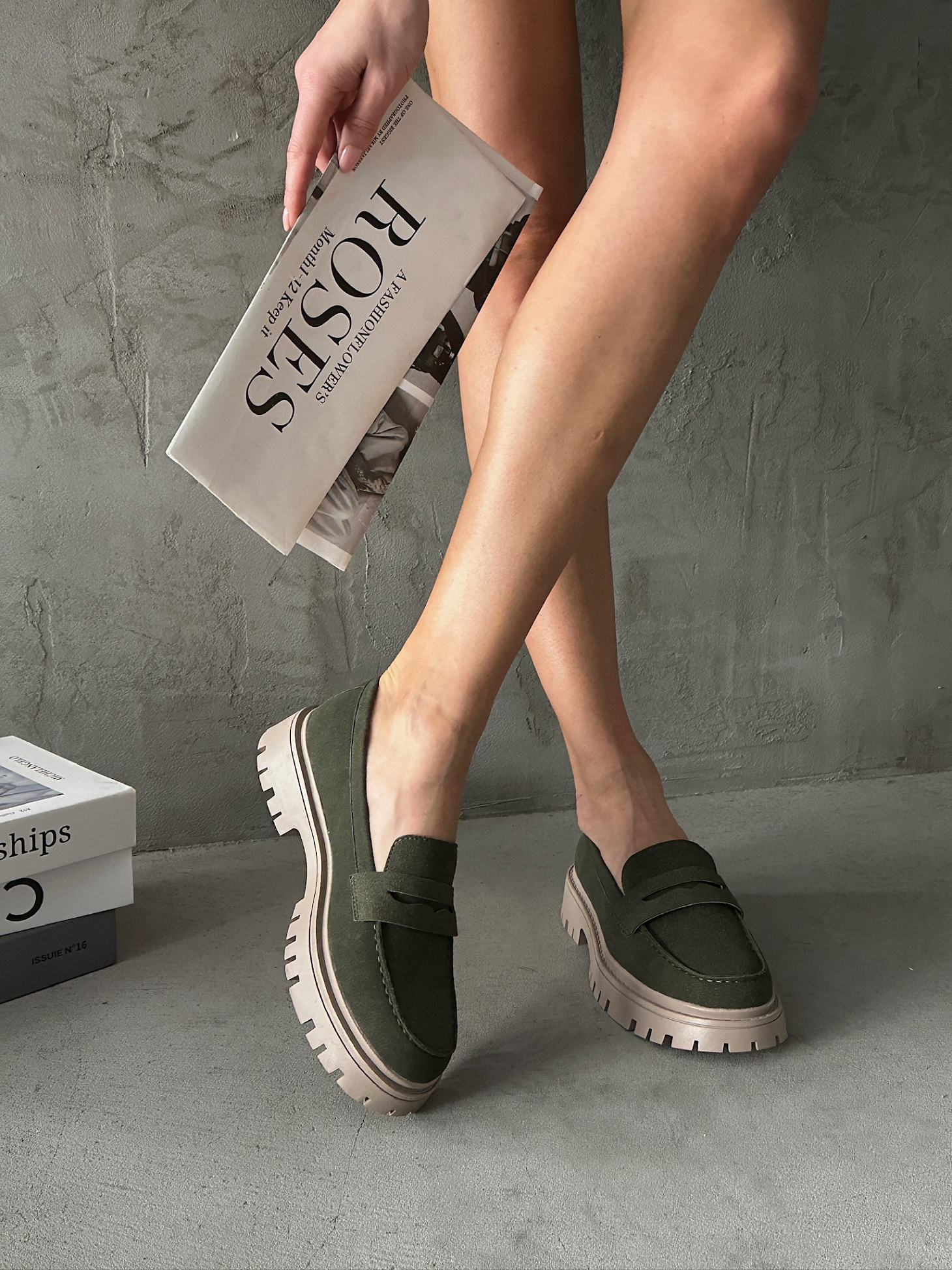 Лоферы женские экозамша