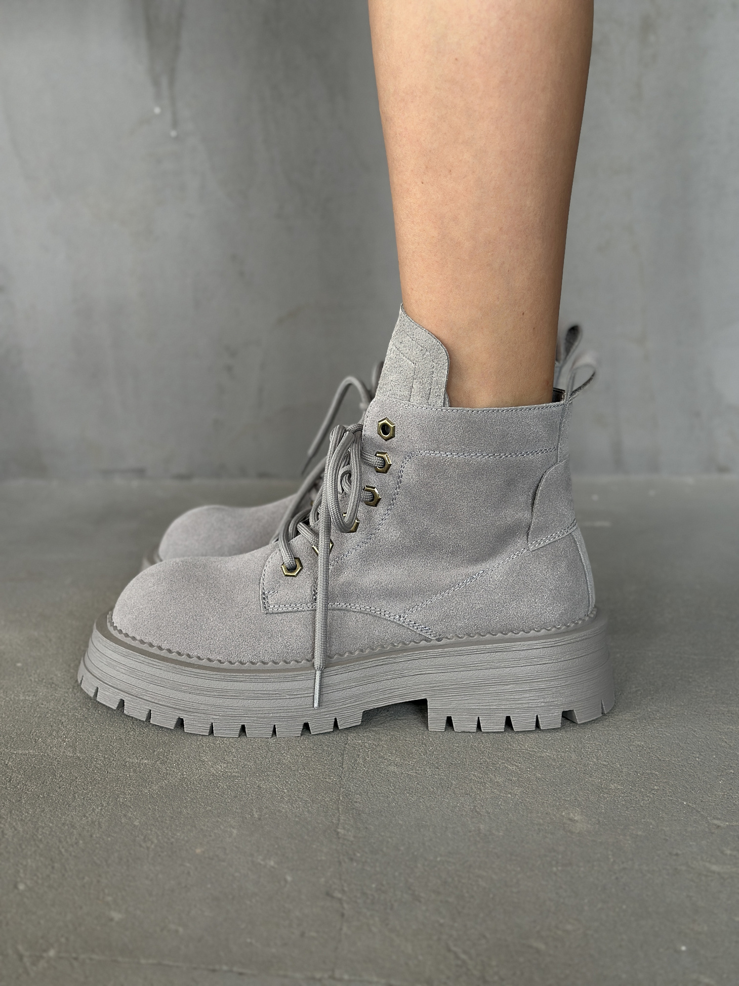 Ботинки женские натуральная замша