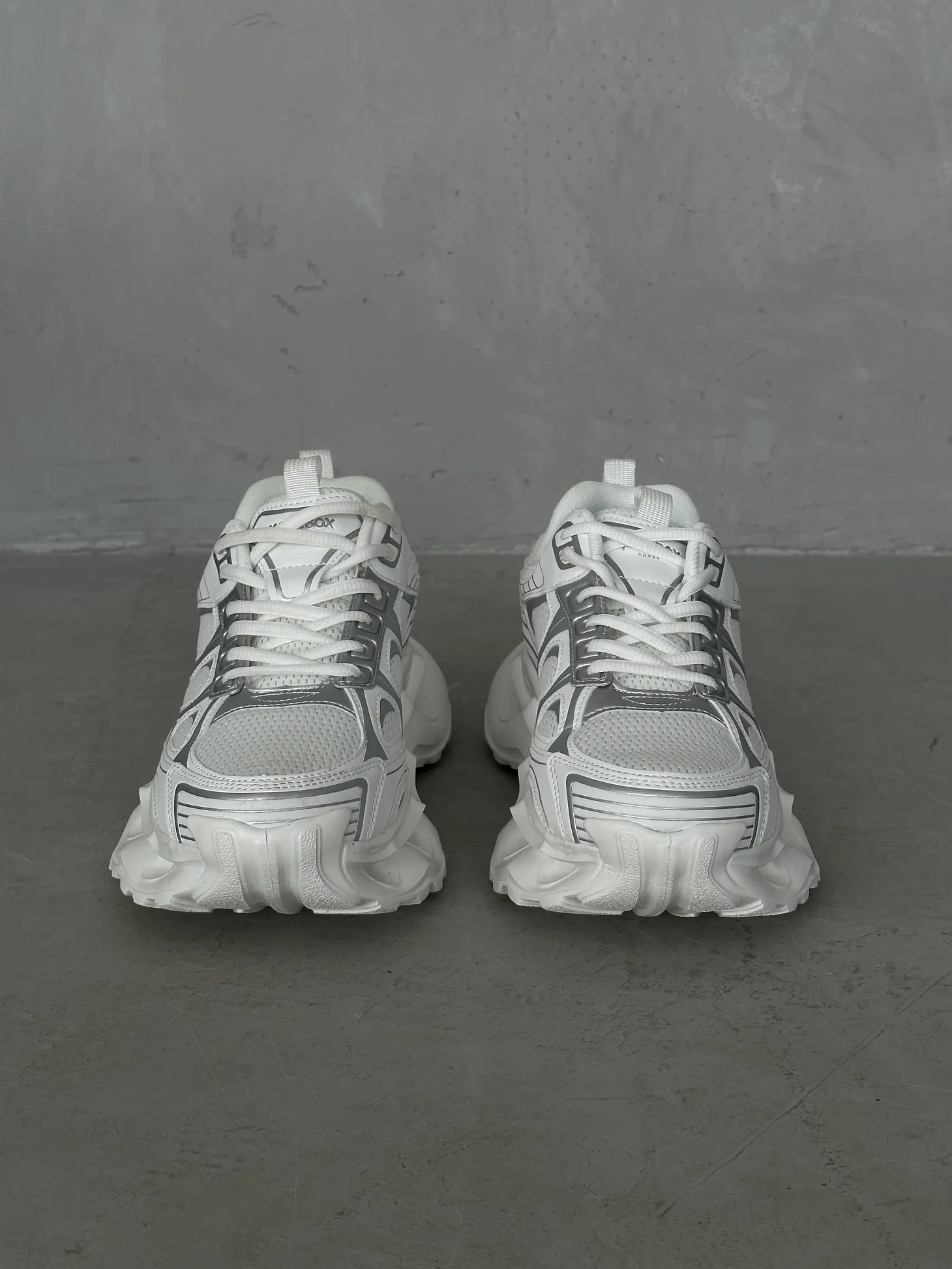 Демисезонные кроссовки мужские спортивные