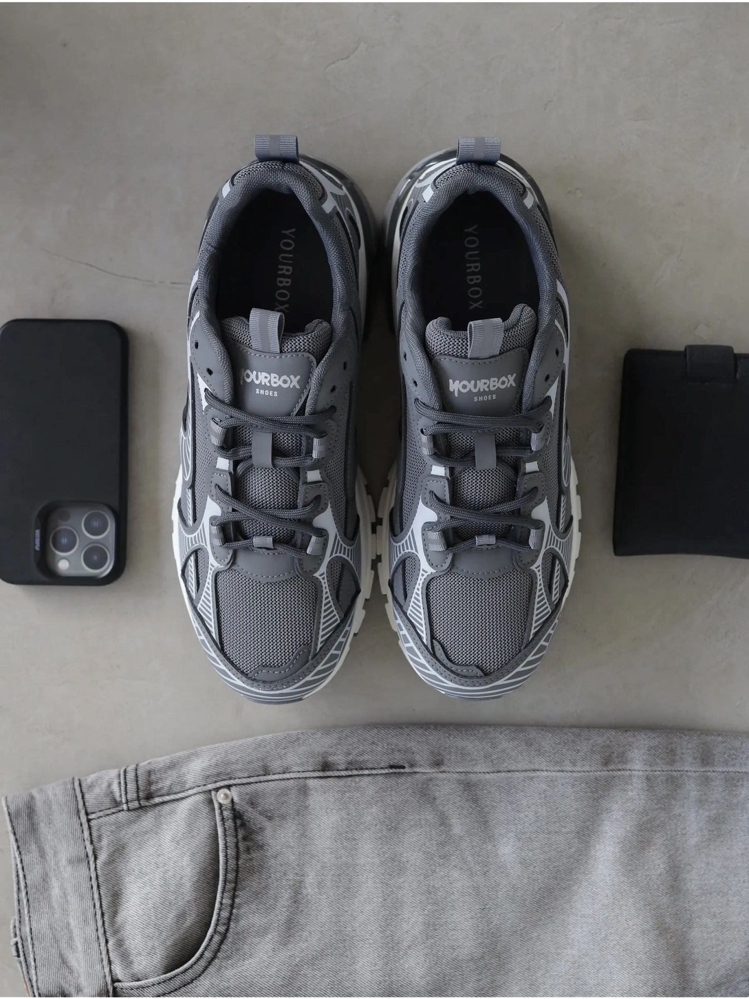 Демисезонные кроссовки мужские спортивные