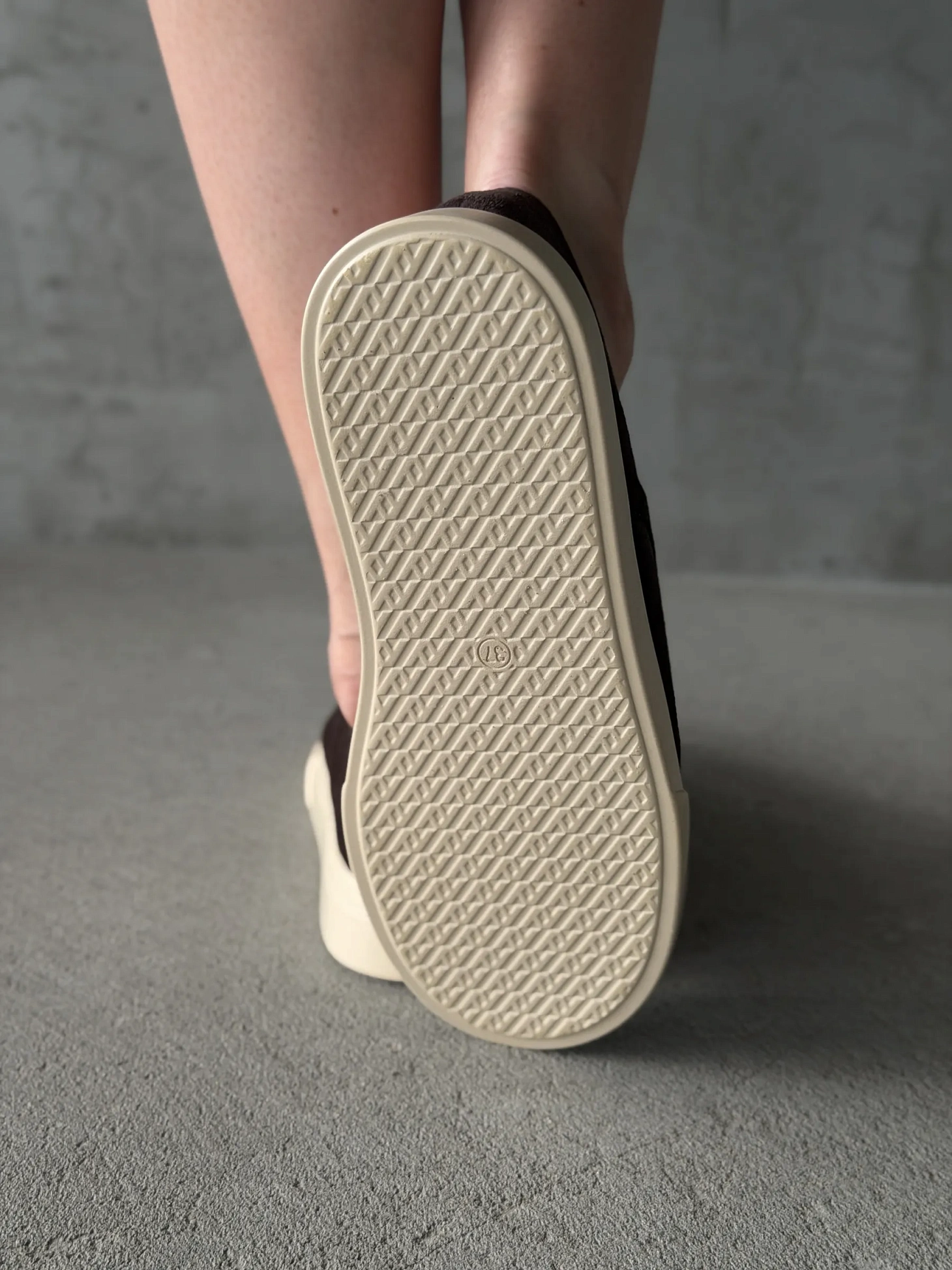 Лоферы женские на шнурках летние