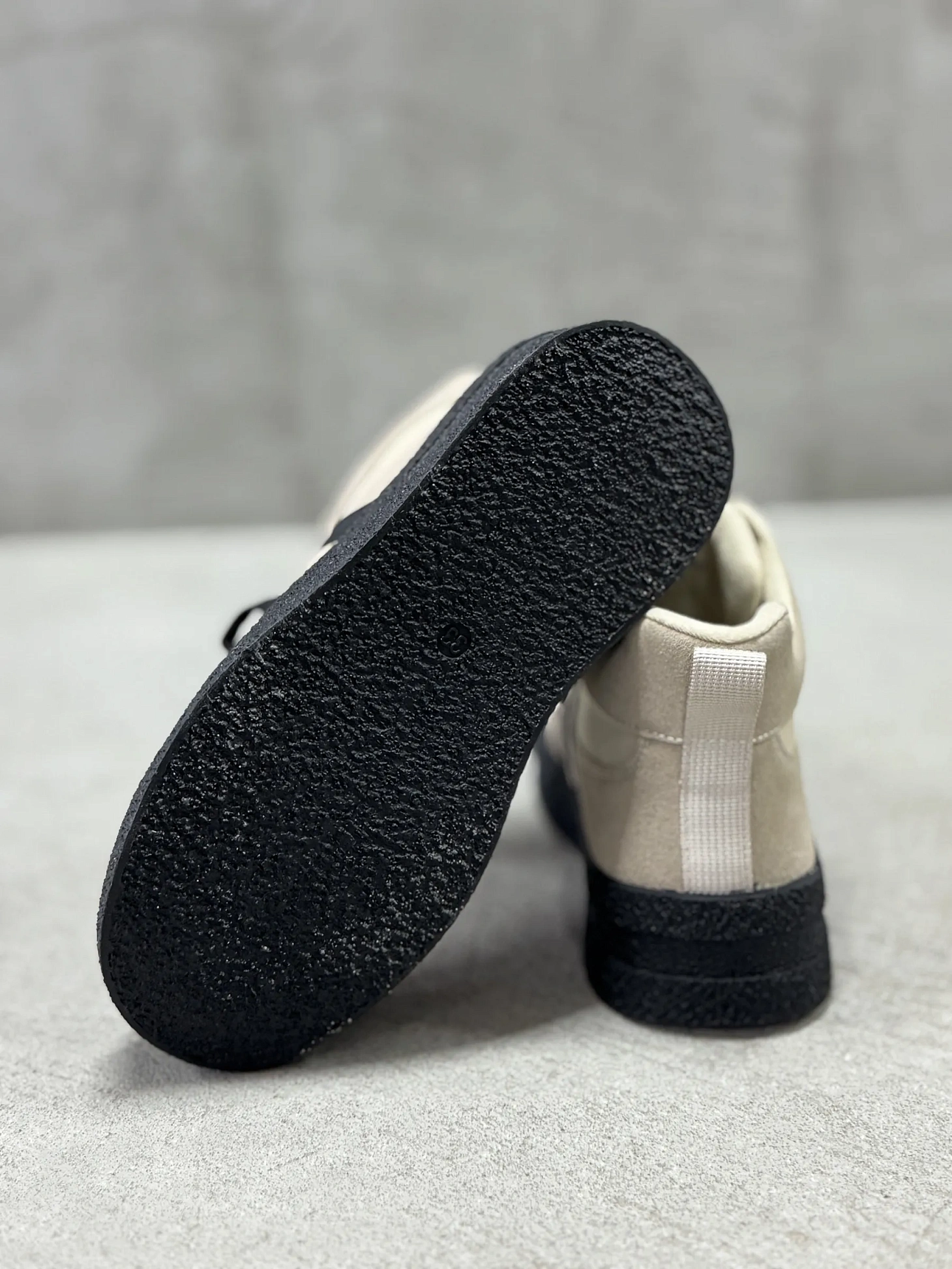 Демисезонные ботинки высокие на платформе