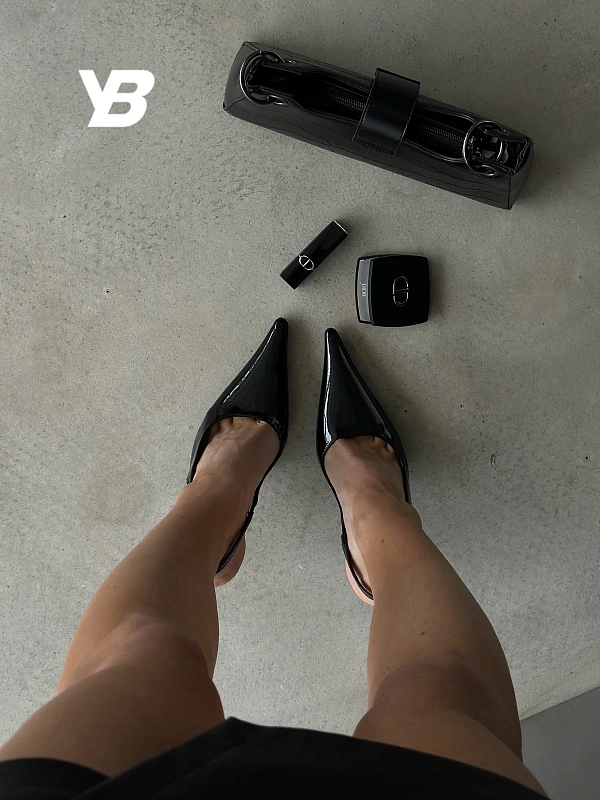 Туфли на каблуке с открытой пяткой лодочки