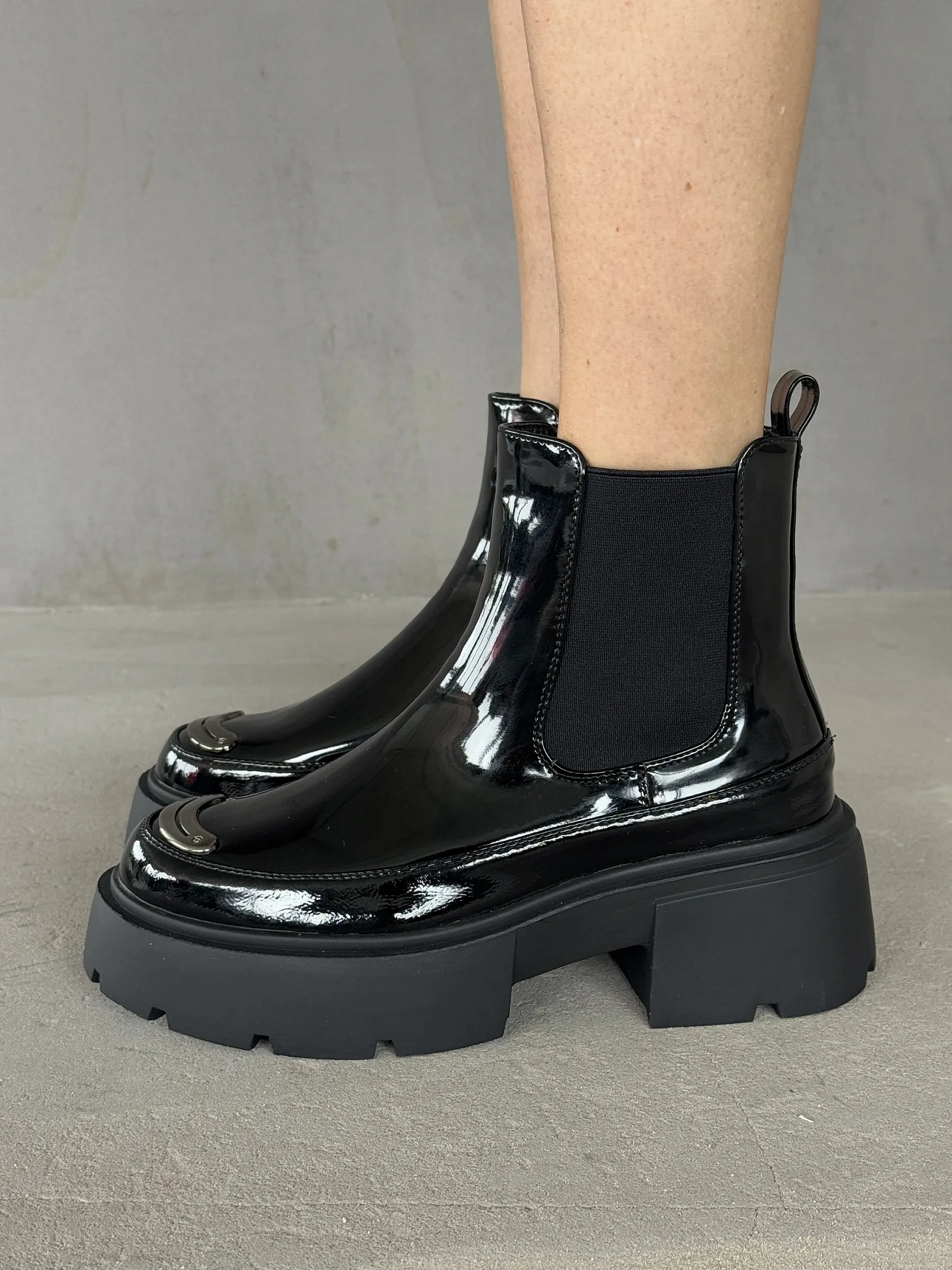 Ботинки женские экокожа лак