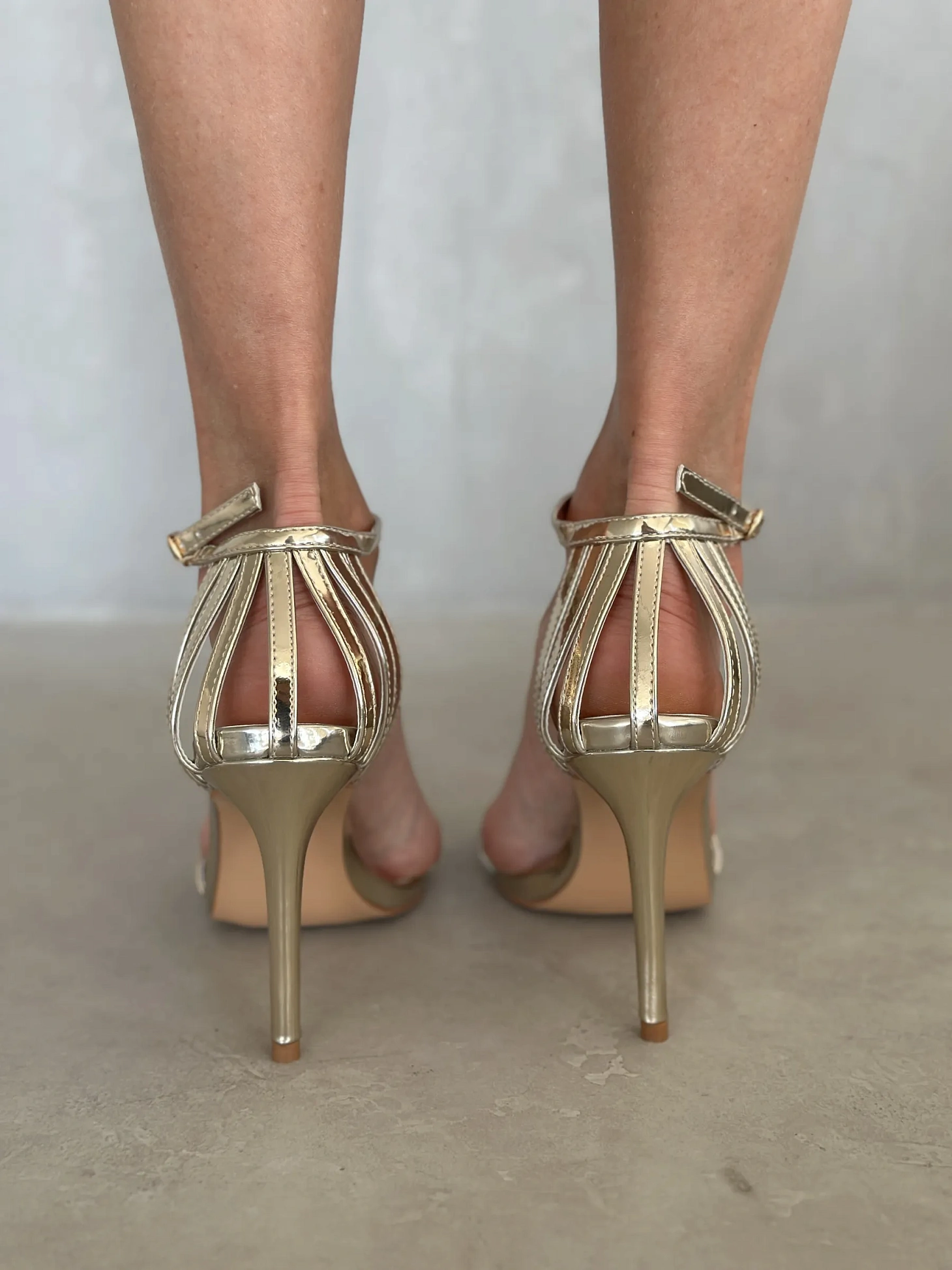 Летние босоножки женские на высоком каблуке